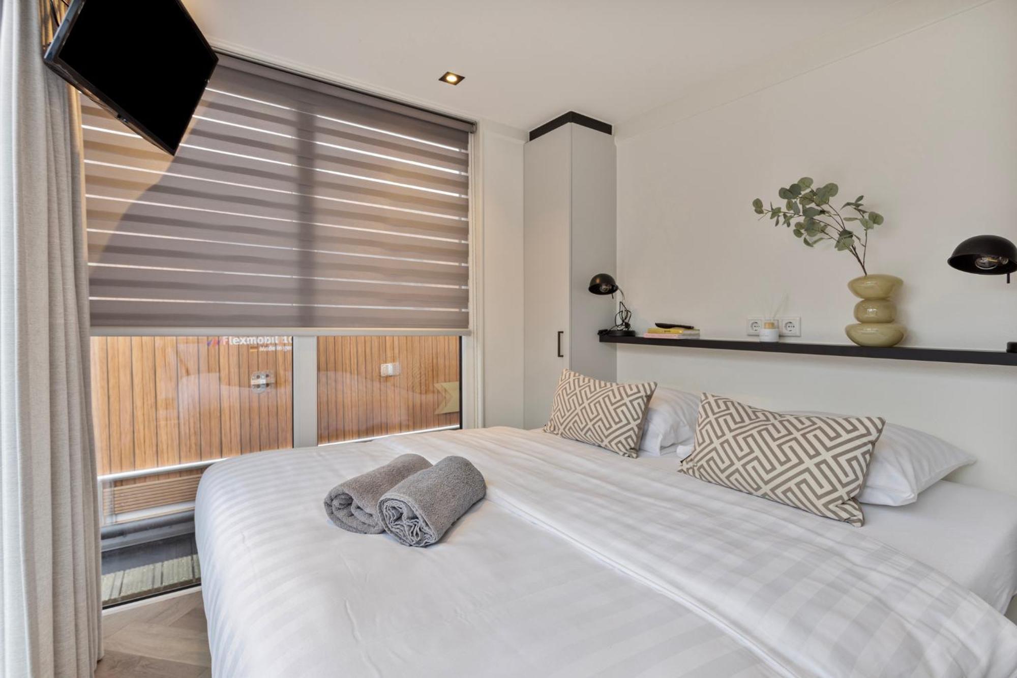 Luxurious Waterloft Near Beach And Centre By Weltevreden Experience زيفولد المظهر الخارجي الصورة