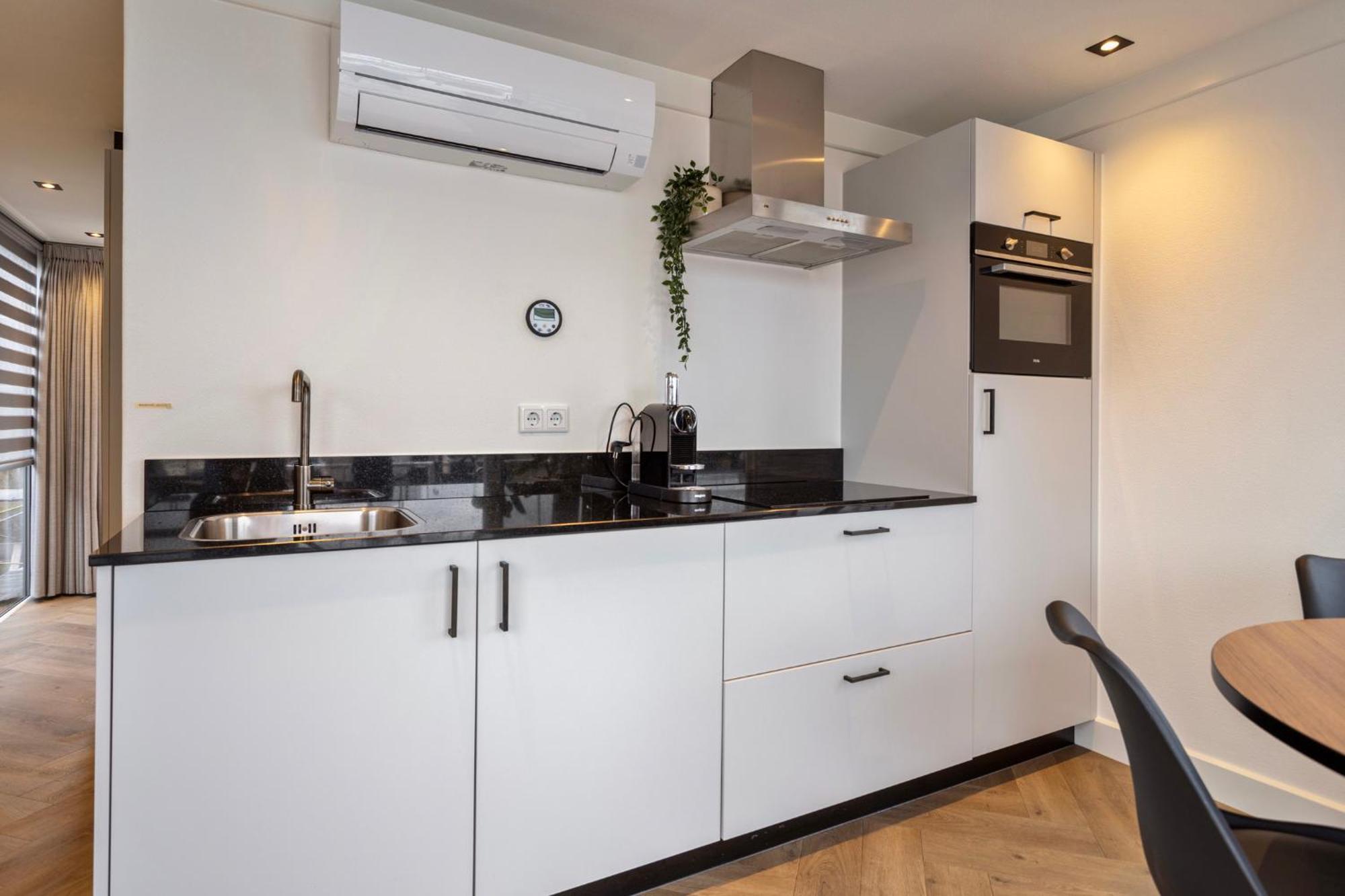 Luxurious Waterloft Near Beach And Centre By Weltevreden Experience زيفولد المظهر الخارجي الصورة