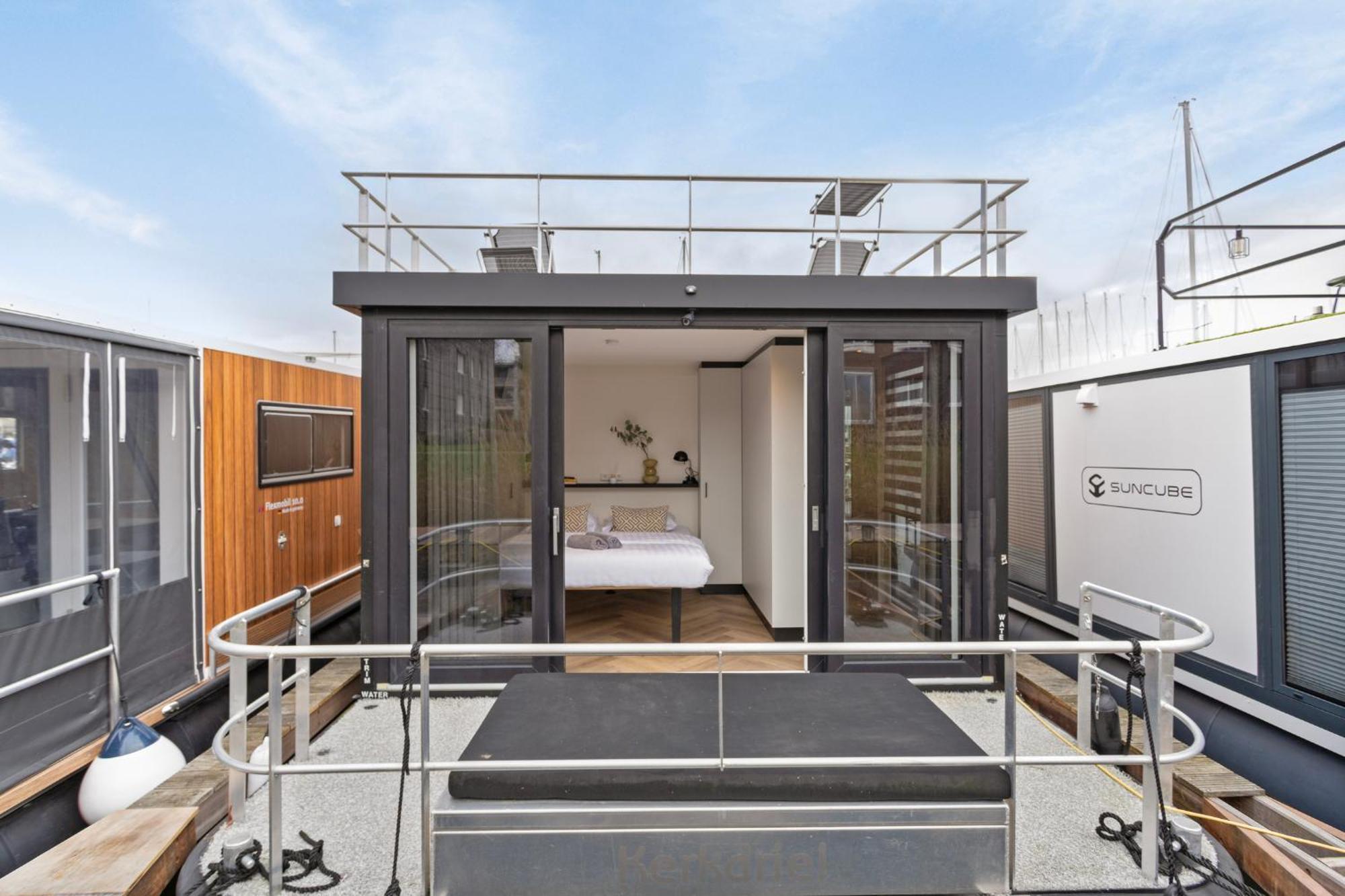 Luxurious Waterloft Near Beach And Centre By Weltevreden Experience زيفولد المظهر الخارجي الصورة