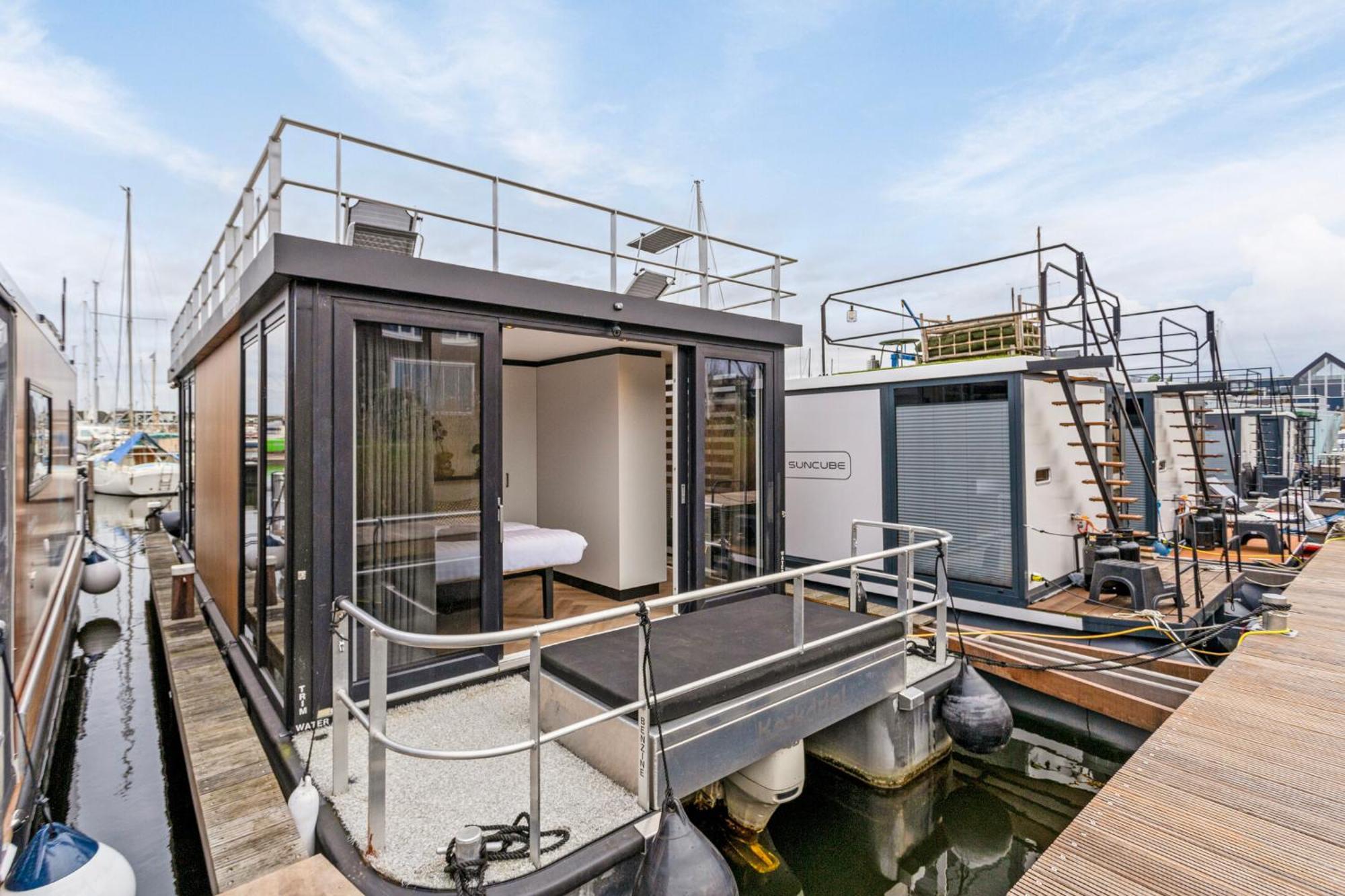 Luxurious Waterloft Near Beach And Centre By Weltevreden Experience زيفولد المظهر الخارجي الصورة
